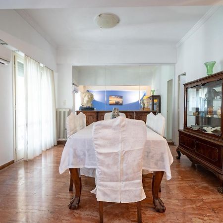 Larissa Station Metro St. 2 Bedrooms 3 Pers. Flat Athen Exterior foto