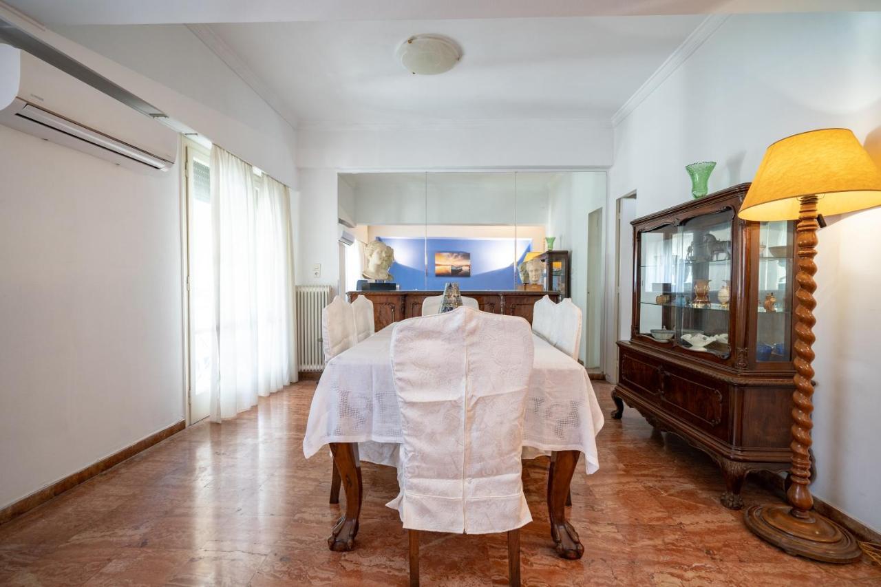 Larissa Station Metro St. 2 Bedrooms 3 Pers. Flat Athen Exterior foto