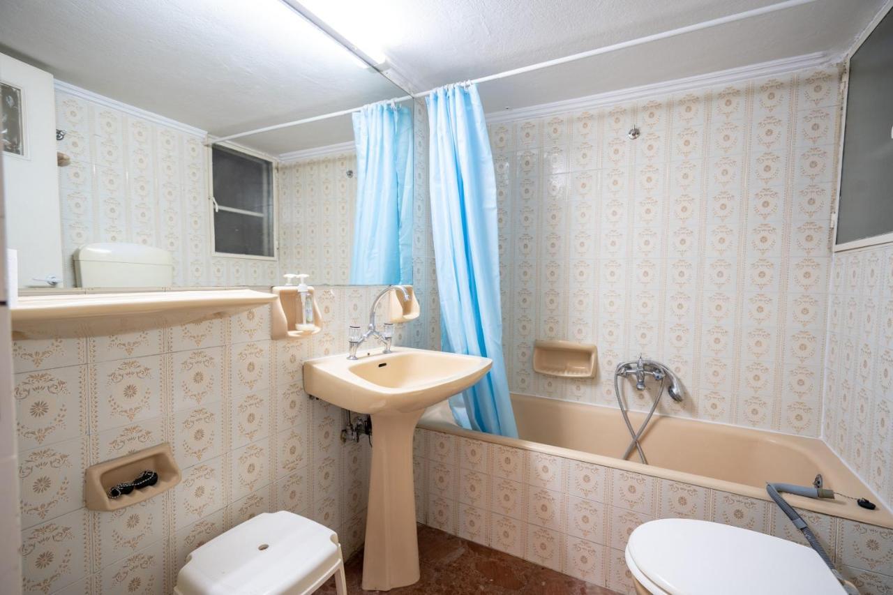 Larissa Station Metro St. 2 Bedrooms 3 Pers. Flat Athen Exterior foto