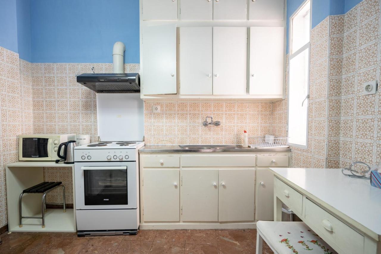 Larissa Station Metro St. 2 Bedrooms 3 Pers. Flat Athen Exterior foto