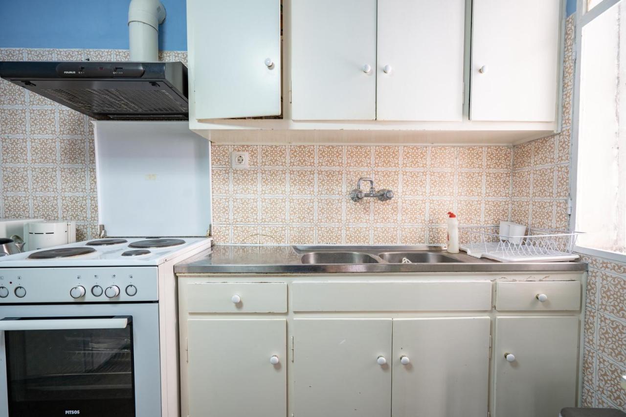 Larissa Station Metro St. 2 Bedrooms 3 Pers. Flat Athen Exterior foto